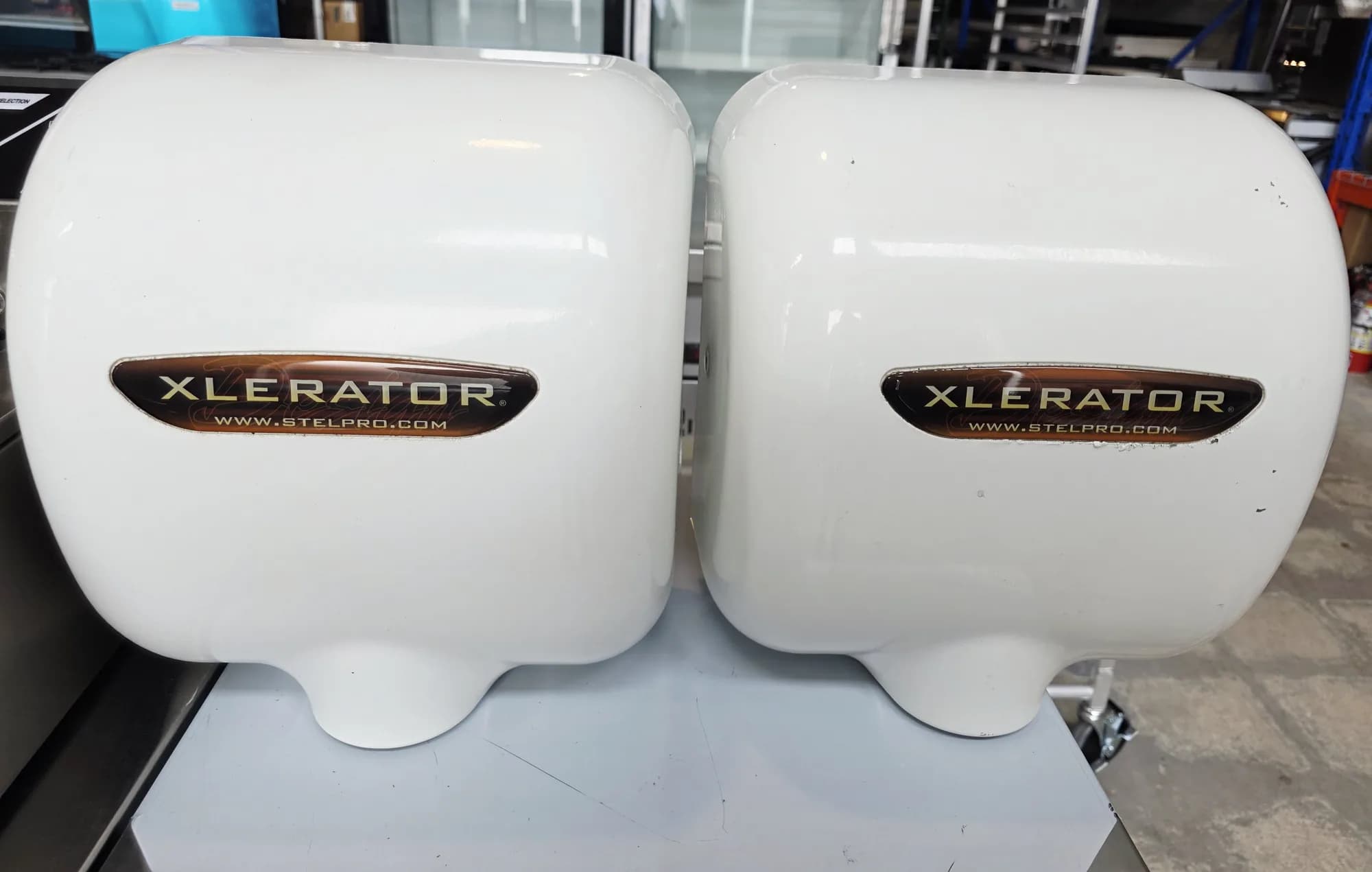 XLERATOR XL-W8 High Speed Hand Dryer White Metal 208