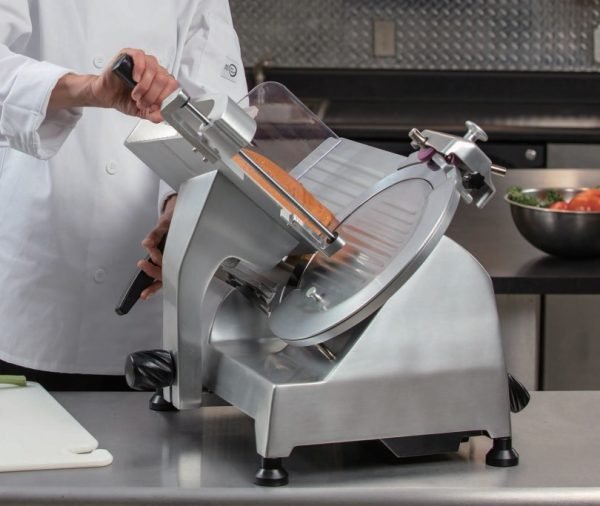 Omcan 8″ Belt-Driven Meat Slicer with Fixed Sharpener – 0.24 HP, 110 V – Image 2